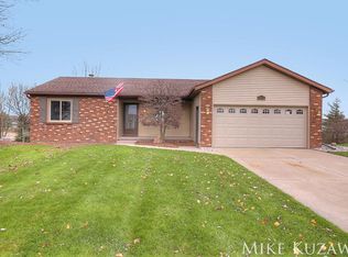 5866 Appleview St SE, Grand Rapids, MI