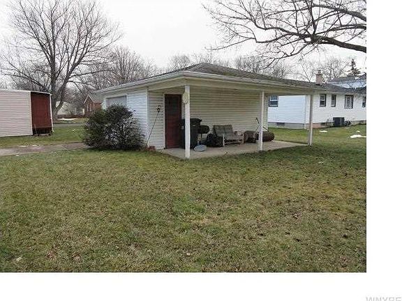 3rd image of 386 Roger Ave