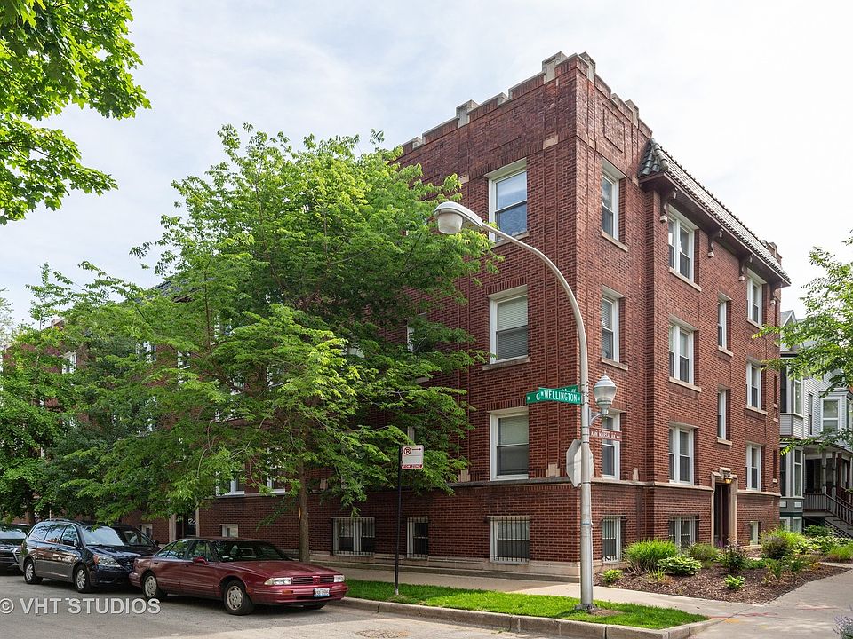 1st image of 3011 N Clifton Ave #204