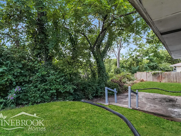 1263 Murat Ct — Photo 14
