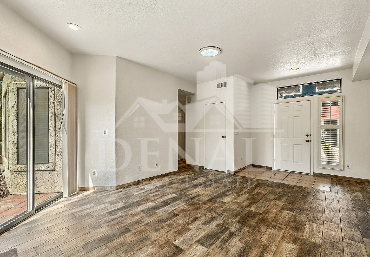 2 bed, 2.0 bath, 1038 sqft, $1,795 — Photo 4