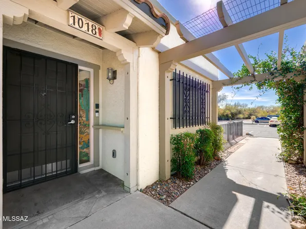 1018 S Calle De La Temporada, Green Valley, AZ 85614