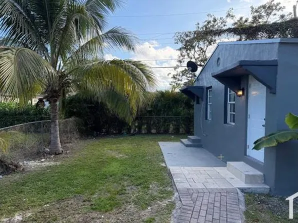 1246 NE 112th St #R, Miami, FL 33161