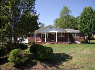 110 Pine Ln, Summerville, SC 29485