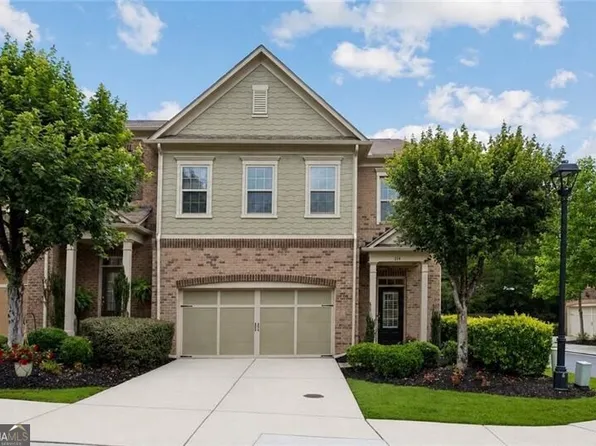 114 Barkley Ln, Sandy Springs, GA 30328