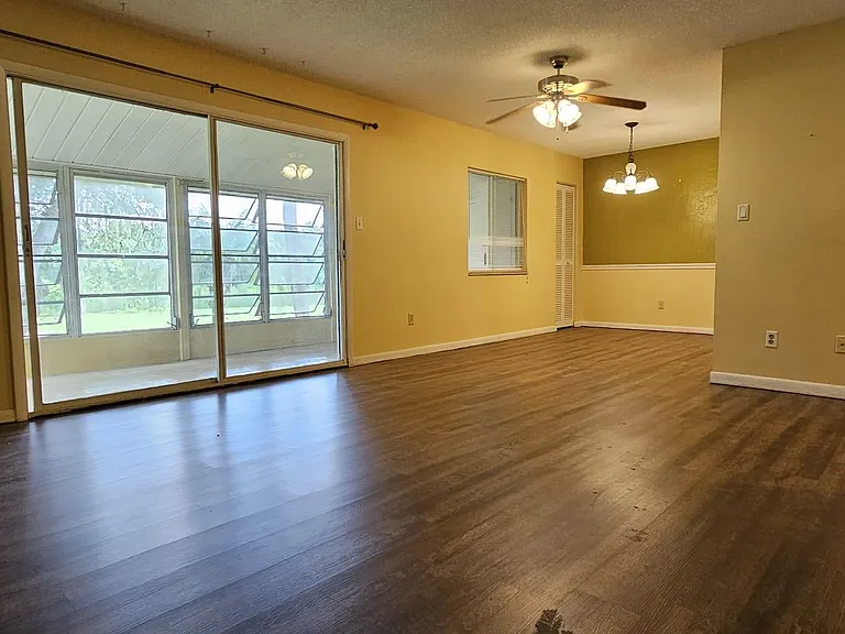 682 Midway Dr — Photo 10