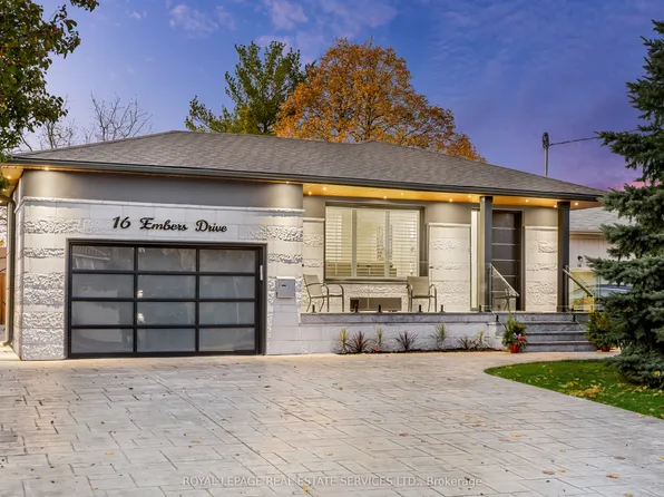 16 Embers Dr #2, Toronto, ON M9C 3E5