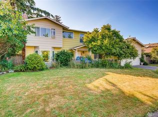 808 Harmony Ln, Enumclaw, WA 98022