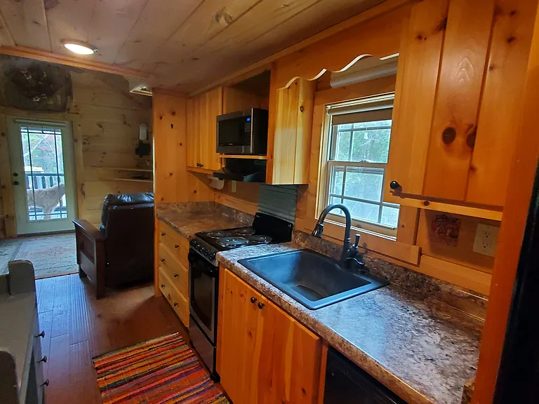 380 Allen Dr — Photo 18