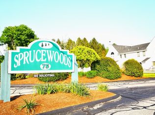 75 Warren St W APT 11, Raynham, MA 02767