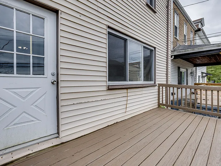 978 Manton Way — Photo 20