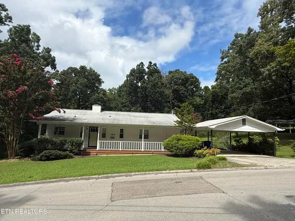 104 Pleasant Rd, Oak Ridge, TN 37830