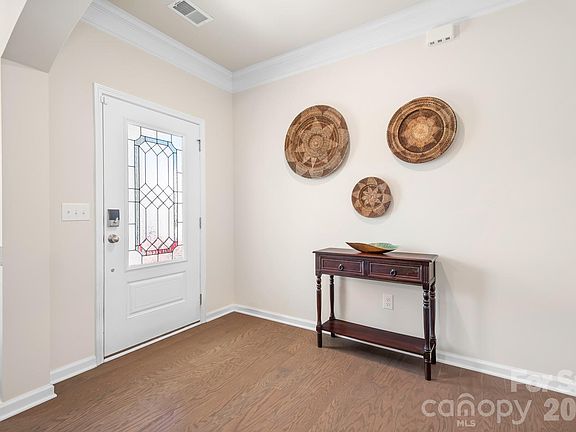 5th image of 4032 Whipcord Dr
