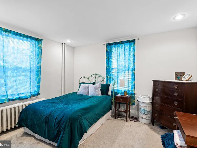 204 W Redman Ave #1 — Photo 5