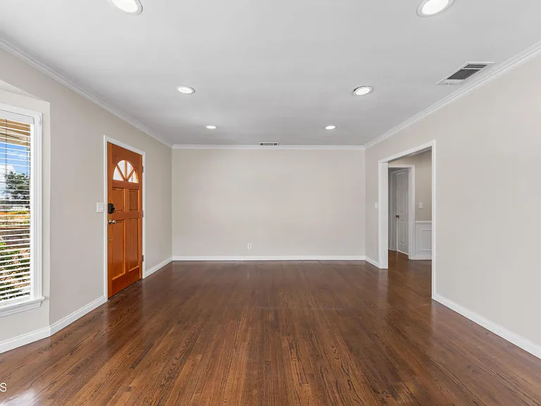 3101 N Olive Ave — Photo 8