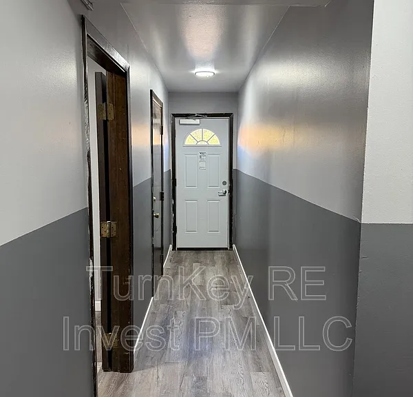 639 Jeffery Ave #2N — Photo 6