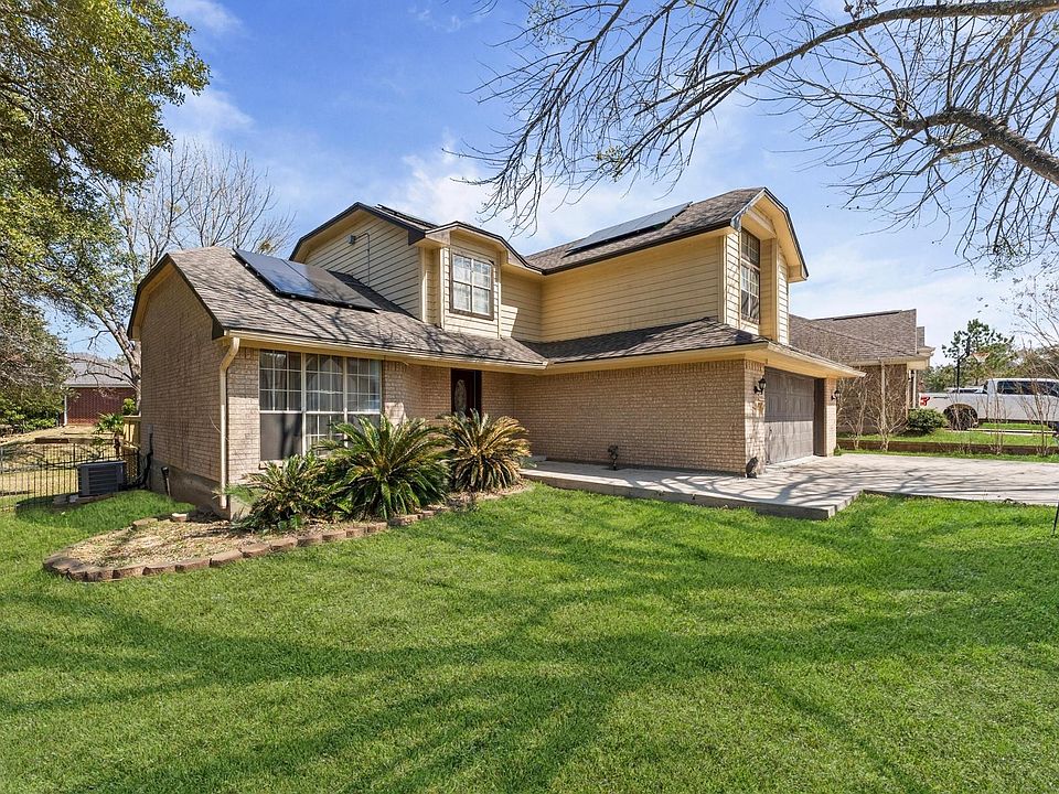 1st image of 228 April Waters Dr W