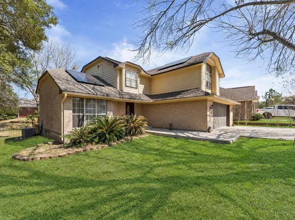 228 April Waters Dr W, Montgomery, TX 77356