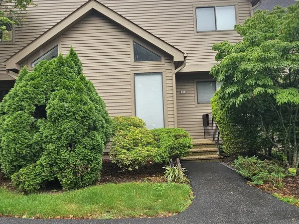 1 Canterbury Court #2, Middletown, CT 06457
