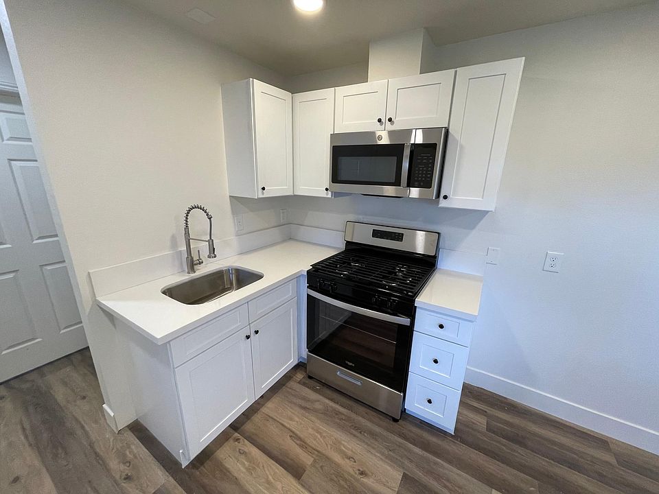 241 E Etiwanda Ave Rialto CA Zillow