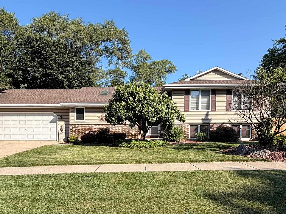 1st image of 3703 Skyview Dr