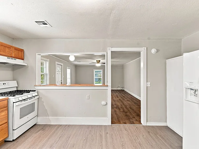 707 N Gertrude Ave — Photo 11