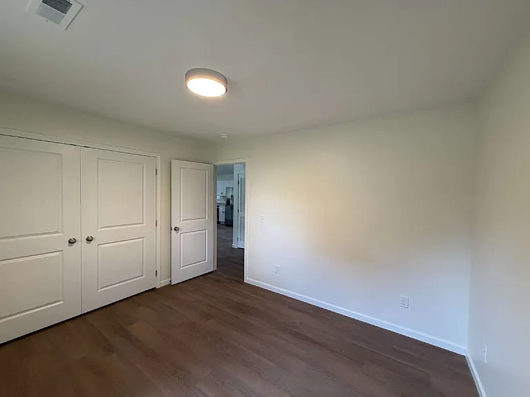 218 E Peter Ave — Photo 15