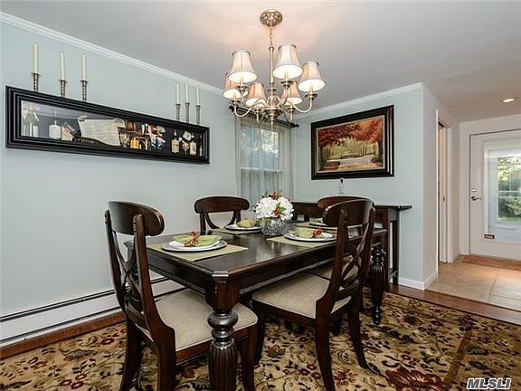5th image of 36 Asbury Ave E