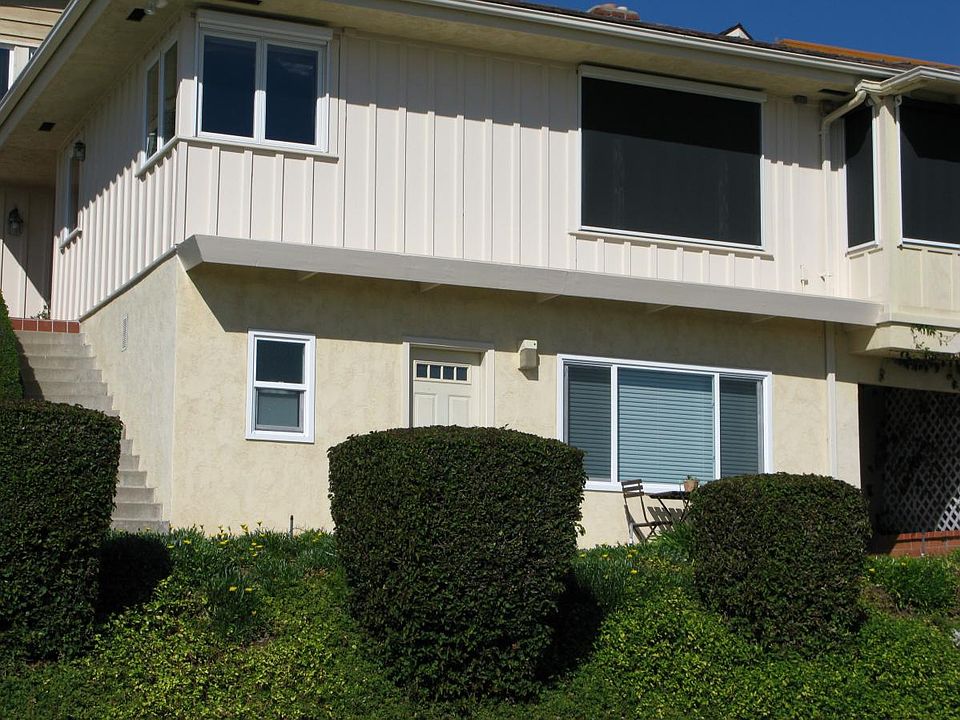 1st image of 3206 Oliphant St #Studio