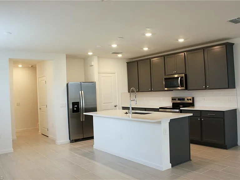 27874 Radiant Ct — Photo 3