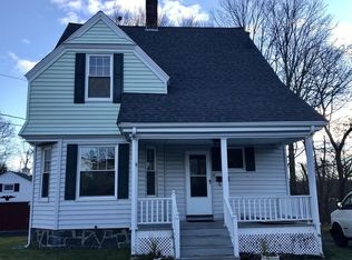 25 Pleasant St, Whitman, MA 02382