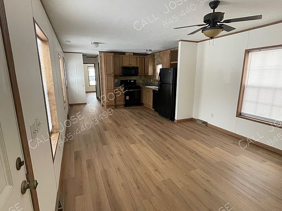 5th image of 25 John Ln