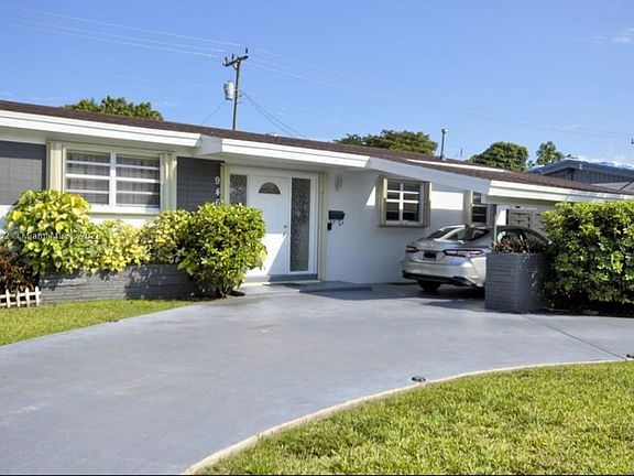 3rd image of 9460 Caribbean Blvd