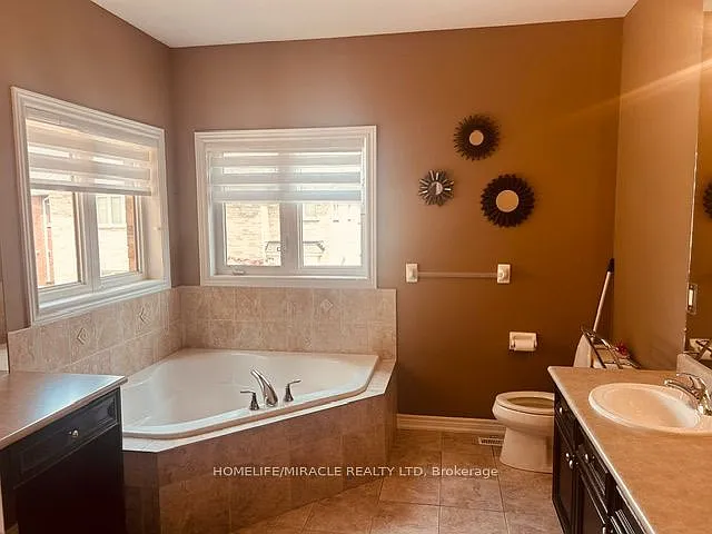 3 Lindyfalls Dr #UPPER LEVEL — Photo 32