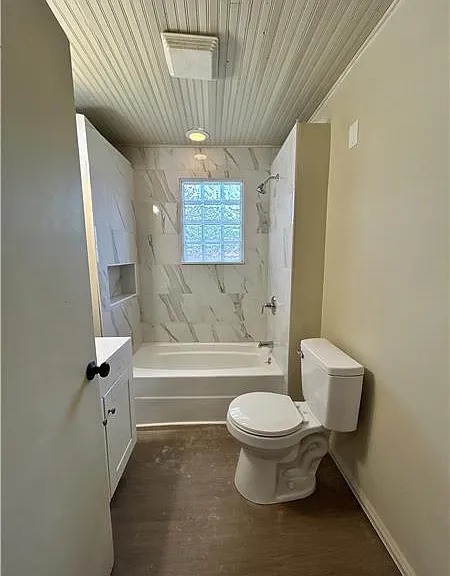 1317 Plum St — Photo 11