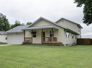 1824 N Old Orchard Ave, Springfield, MO 65803
