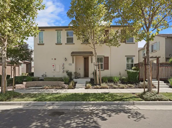 212 W Ramsey Dr, Mountain House, CA 95391