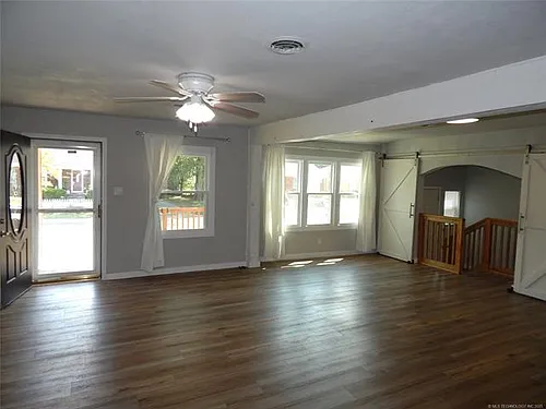 1632 Oxford Ln Photo 1