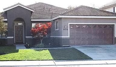 Beautiful curb side appeal