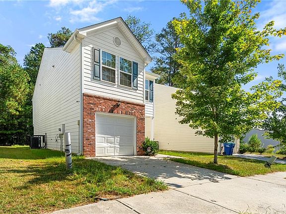2nd image of 2383 Hackamore Dr