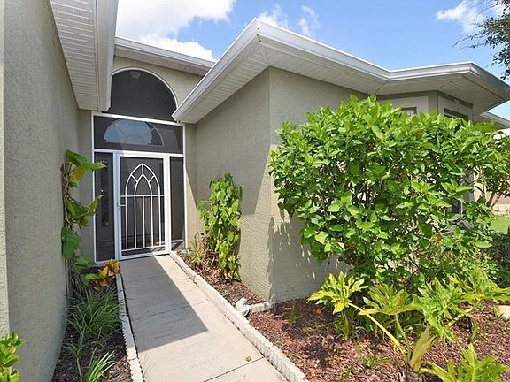 2nd image of 24548 Buckingham Way