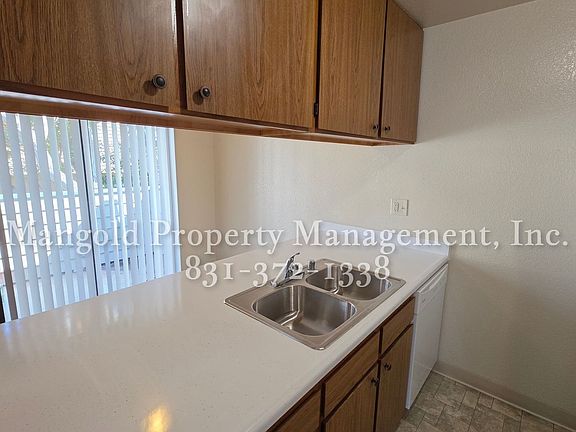 5th image of 460 Ramona Ave APT 6