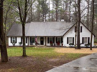 42 Seven Pines Dr, Newnan, GA 30265