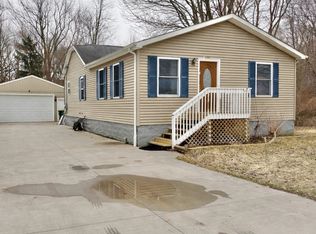 3814 Lauria Rd, Bay City, MI 48706