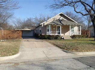 6853 Routt St, Fort Worth, TX 76112