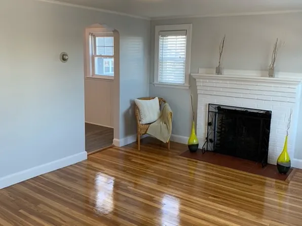 1517 Centre St Floor 2, West Roxbury, MA 02132