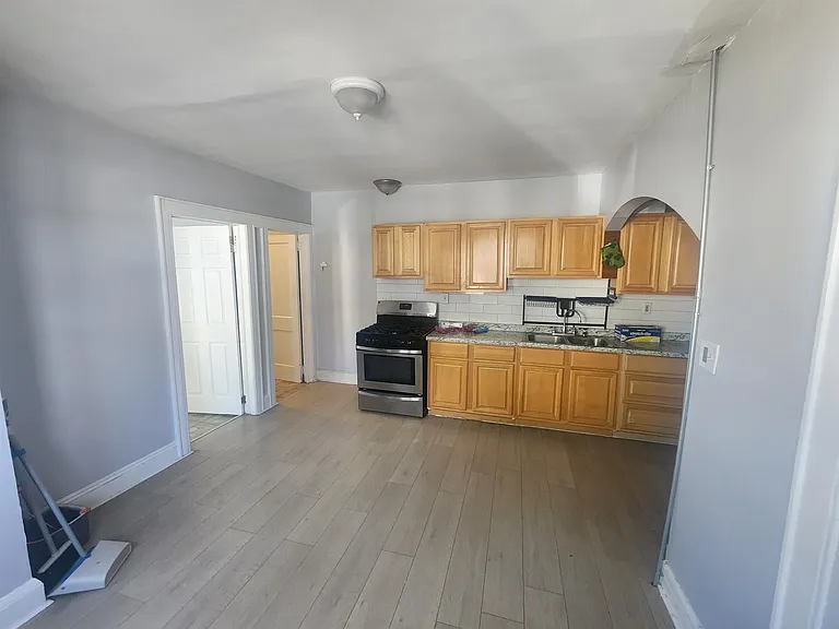 261 Centre Ave #1 — Photo 5