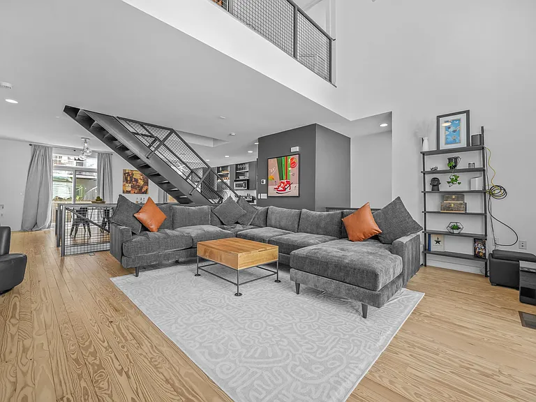 1277 Aalto Main NW — Photo 1