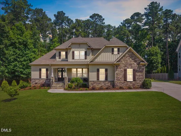 479 Rockport Dr, Clayton, NC 27527
