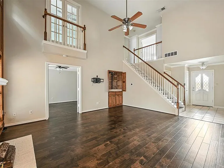 300 Saint Emelion Ct — Photo 3